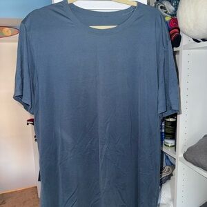 Lululemon men’s shirt